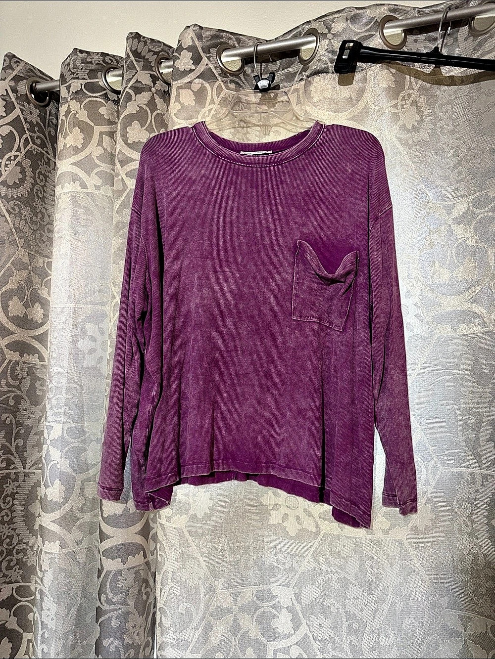 Zenana Long Sleeve Pocket Top Purple L/XL Like New